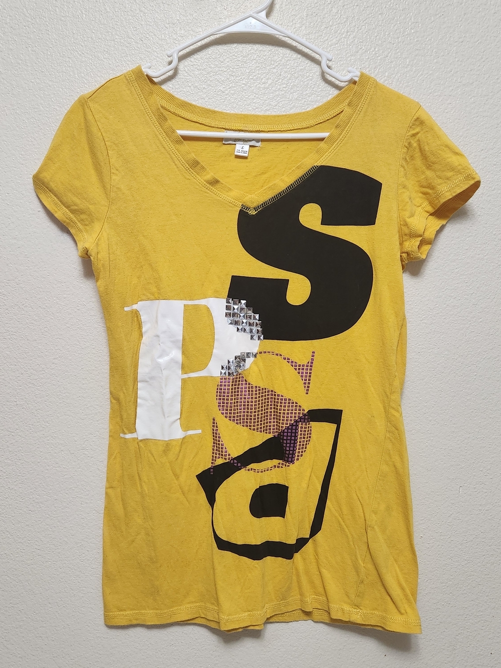 VTG Southpole Large Yellow Graphic Tee Studded 100% Cotton Y2K Streetwear Grunge